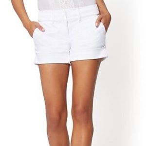 NWOT New York + Company White Fabric Shorts